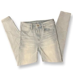 American Eagle Size 4 Super Hi-Rise Jegging
